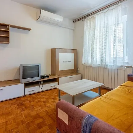 Prpic Apartamento *